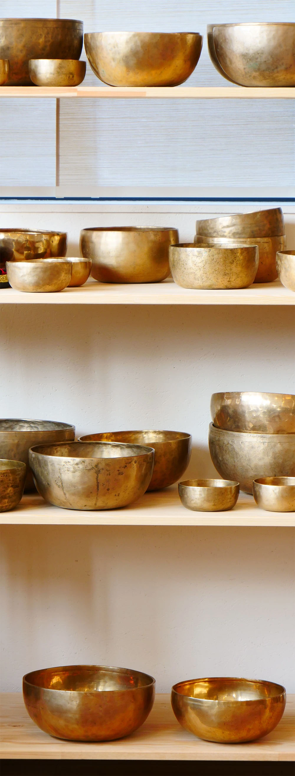 Les bols chantants planétaires : histoire, fabrication et utilisation